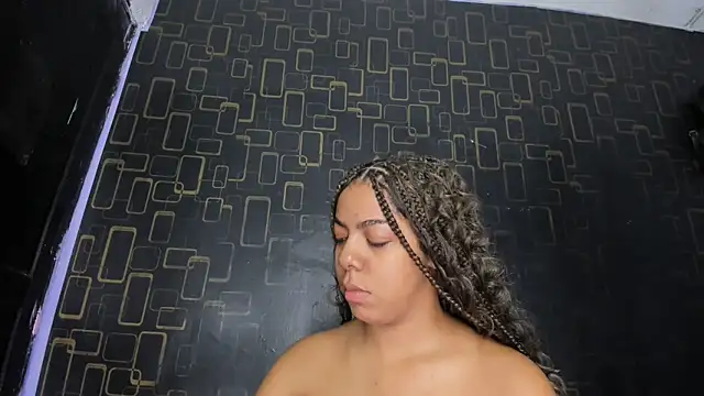 Snapshot of Alika01 chatting on 1, 3, 2025 Alika01 online show from 1, 3, 2025
