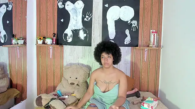 Alika01 online show from 22, 11, 2025