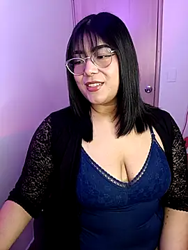 Snapshot of AlexaKimm chatting on 20, 9, 2025 AlexaKimm online show from 20, 9, 2025