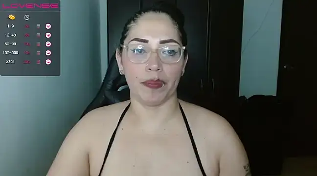 Snapshot of natashasmithe chatting on 13, 12, 2024 natashasmithe online show from 13, 12, 2024