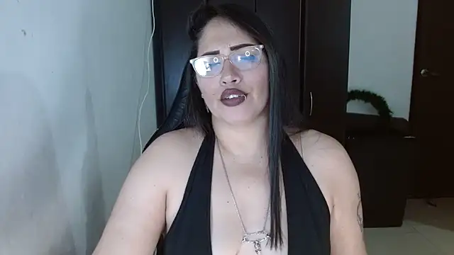 Snapshot of natashasmithe chatting on 24, 11, 2025 natashasmithe online show from 24, 11, 2025