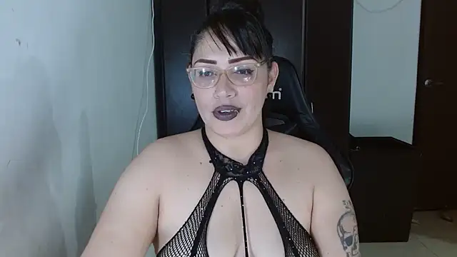 Snapshot of natashasmithe chatting on 20, 12, 2025 natashasmithe online show from 20, 12, 2025