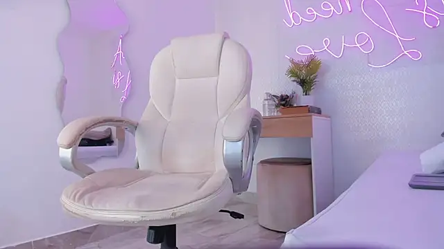 Abby-me online show from 18, 12, 2024