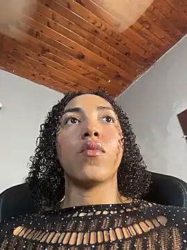 lolareyes1 online show from 13, 2, 2026