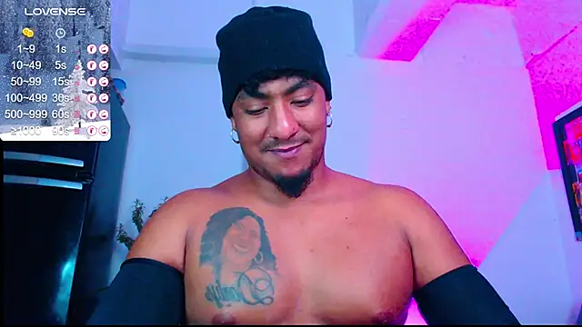 Snapshot of yosoy_enzo2020 chatting on 17, 12, 2024 yosoy enzo2020 online show from 17, 12, 2024