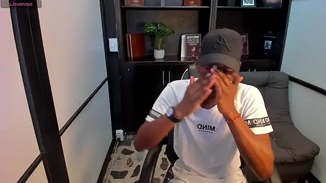 Snapshot of JacksonMuller_ chatting on 30, 10, 2025 JacksonMuller  online show from 30, 10, 2025