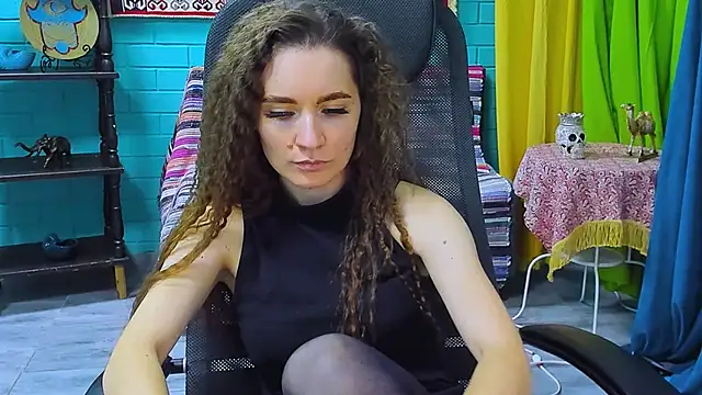 Miss Barbara  online show from 28, 1, 2025