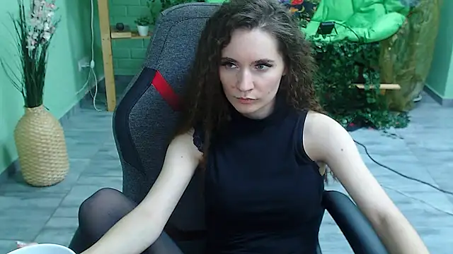 Miss Barbara  online show from 4, 2, 2025