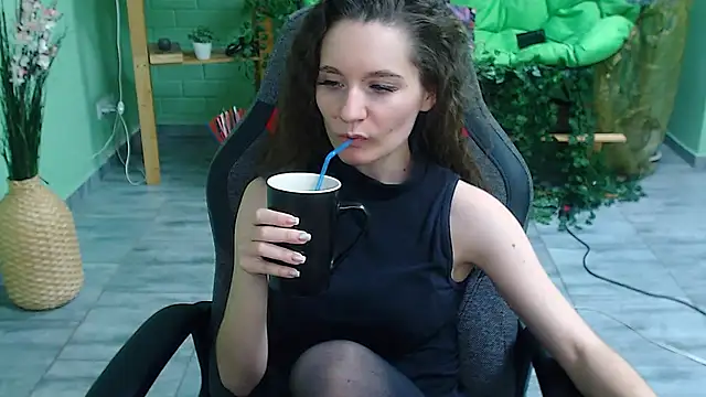 Miss Barbara  online show from 7, 2, 2025