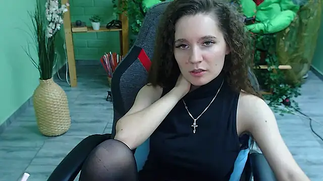 Miss Barbara  online show from 13, 2, 2025