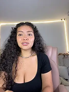 Snapshot of Nathcurly_ chatting on 22, 2, 2025 Nathcurly online show from 22, 2, 2025