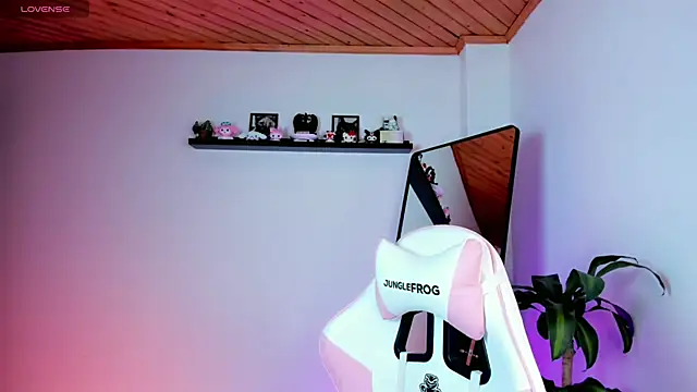 Snapshot of kali_ka_ chatting on 13, 4, 2026 kali ka online show from 13, 4, 2026