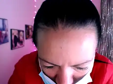Cristal w online show from 10, 12, 2024