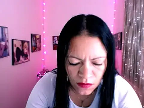 Cristal w online show from 27, 12, 2024