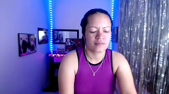 Cristal w online show from 14, 3, 2025