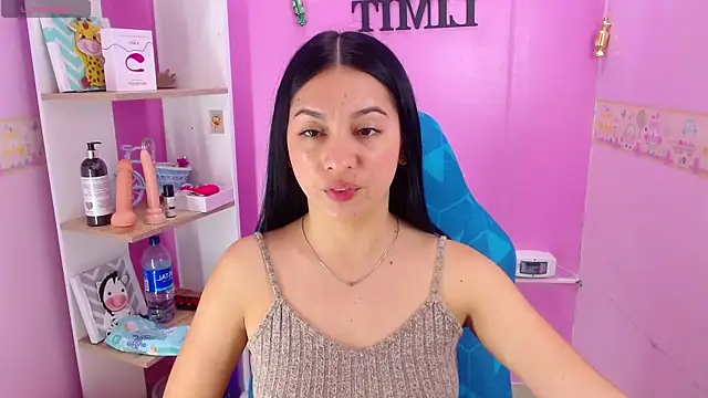 Lila Pinky online show from 3, 3, 2025