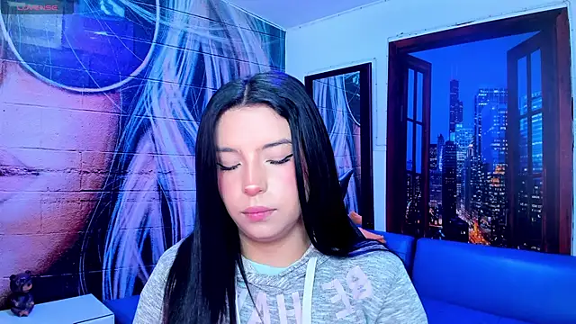 Snapshot of Small_naughty_ chatting on 4, 1, 2025 Small naughty online show from 4, 1, 2025