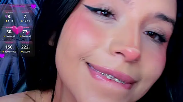 Snapshot of Small_naughty_ chatting on 18, 1, 2025 Small naughty online show from 18, 1, 2025
