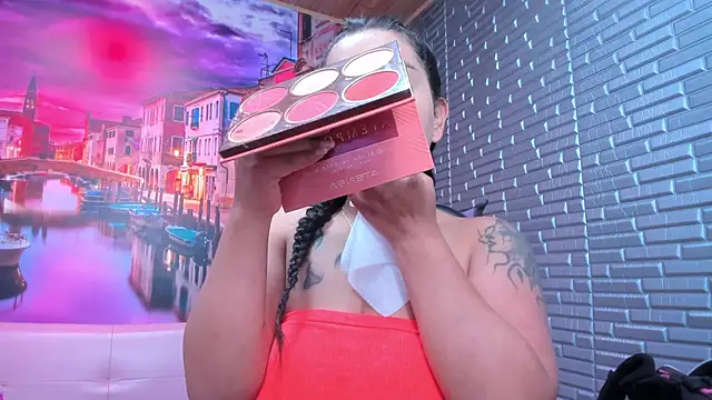 Snapshot of Small_naughty_ chatting on 18, 10, 2025 Small naughty online show from 18, 10, 2025