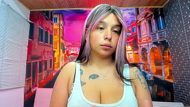 Snapshot of Small_naughty_ chatting on 21, 10, 2025 Small naughty online show from 21, 10, 2025