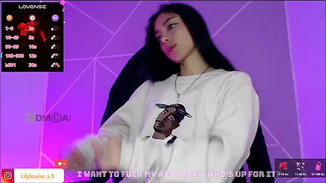 lilylouisee online show from 4, 12, 2025