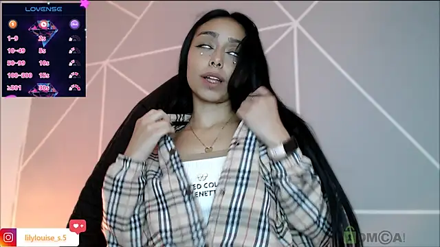 lilylouisee online show from 12, 2, 2026