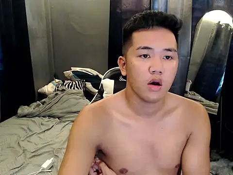 Snapshot of xgregor07 chatting on 6, 10, 2025 xgregor07 online show from 6, 10, 2025