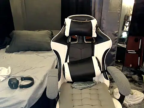 Snapshot of xgregor07 chatting on 16, 10, 2025 xgregor07 online show from 16, 10, 2025