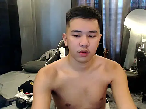 Snapshot of xgregor07 chatting on 7, 11, 2025 xgregor07 online show from 7, 11, 2025