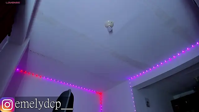 Snapshot of mariana_maze chatting on 4, 10, 2025 mariana maze online show from 4, 10, 2025