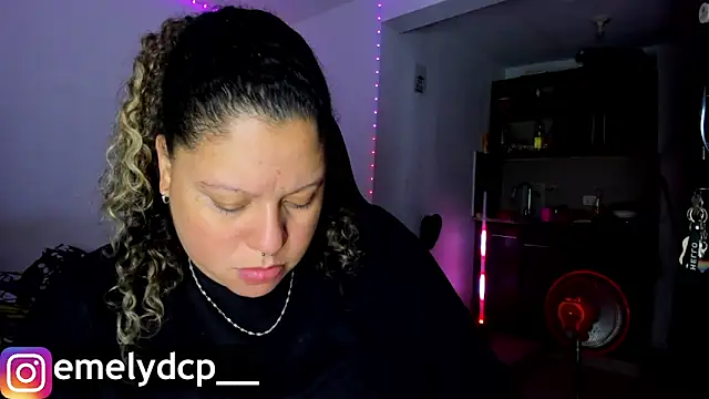 Snapshot of mariana_maze chatting on 5, 10, 2025 mariana maze online show from 5, 10, 2025