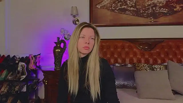 Snapshot of Real_Tini chatting on 5, 3, 2026 Real Tini online show from 5, 3, 2026