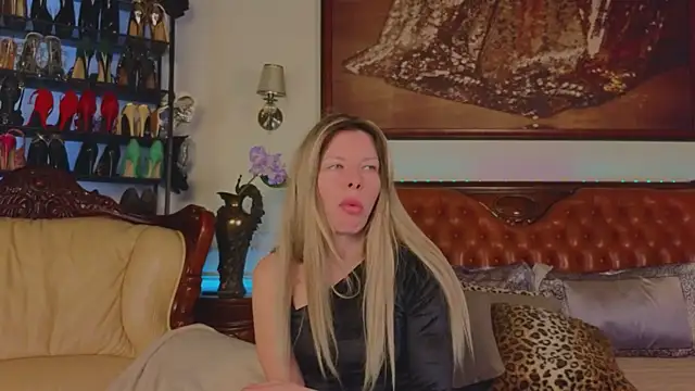 Snapshot of Real_Tini chatting on 13, 3, 2026 Real Tini online show from 13, 3, 2026