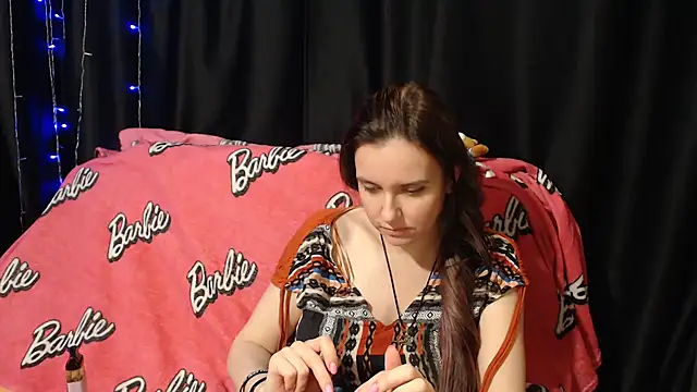 Snapshot of Milana69 chatting on 21, 11, 2025 Milana69 online show from 21, 11, 2025