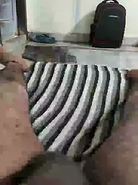 Snapshot of TeluguBoyAbhi chatting on 17, 12, 2024 TeluguBoyAbhi online show from 17, 12, 2024