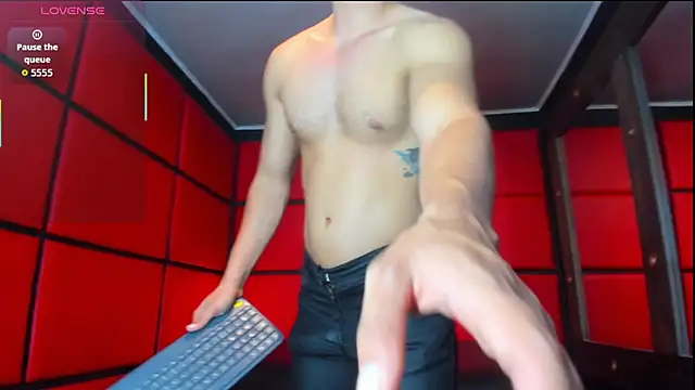 Snapshot of ElianFoxter chatting on 14, 7, 2026 ElianFoxter online show from 14, 7, 2026
