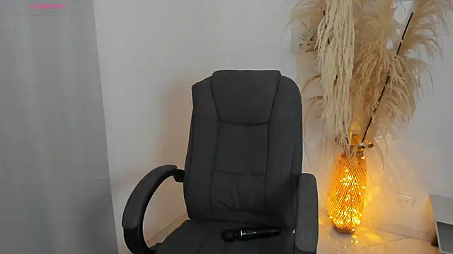 Snapshot of sarita1412 chatting on 8, 1, 2026 sarita1412 online show from 8, 1, 2026