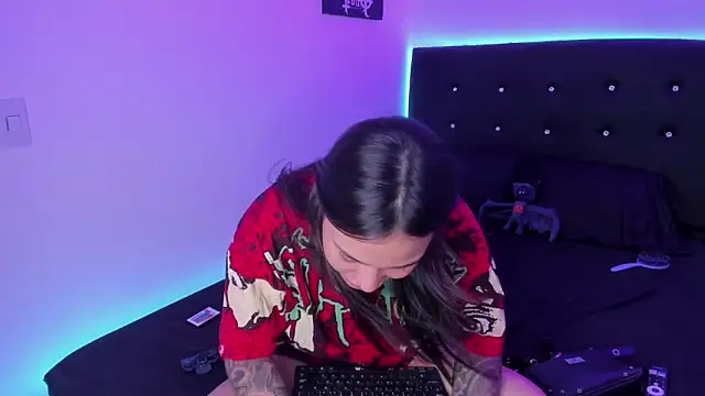 sweett dirty online show from 17, 5, 2026