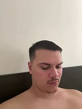 Cocoonefiree online show from 20, 2, 2025