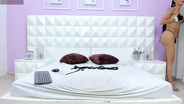 VenusDanielss online show from 4, 1, 2025