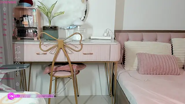 Snapshot of _Joliie_ chatting on 31, 1, 2025 Joliie online show from 31, 1, 2025