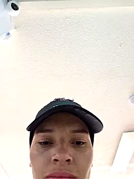 Snapshot of _shantal_smith chatting on 5, 10, 2025  shantal smith online show from 5, 10, 2025