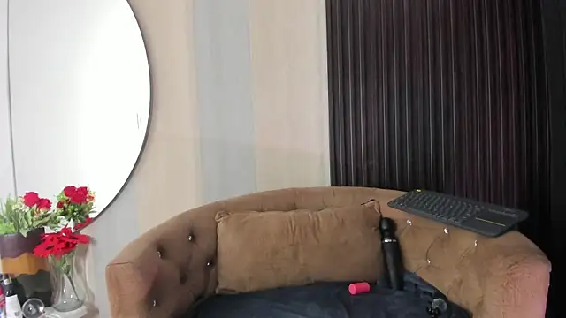 Snapshot of _shantal_smith chatting on 15, 3, 2026 shantal smith online show from 15, 3, 2026