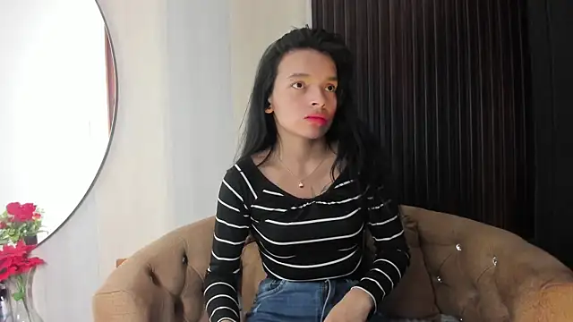 Snapshot of _shantal_smith chatting on 23, 3, 2026 shantal smith online show from 23, 3, 2026