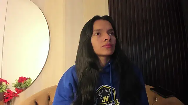 Snapshot of _shantal_smith chatting on 14, 4, 2026 shantal smith online show from 14, 4, 2026