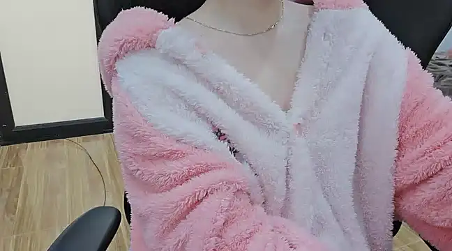 Kemmy babe20 online show from 14, 1, 2025