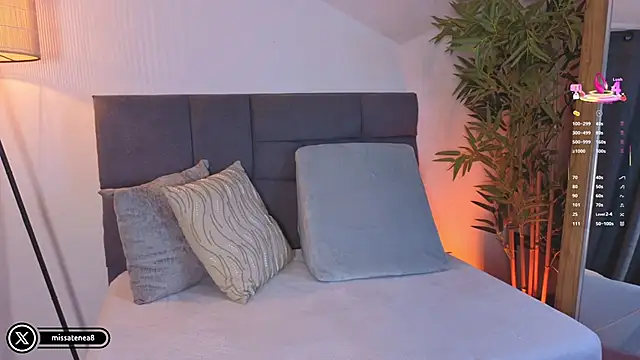 missatenea online show from 4, 2, 2026