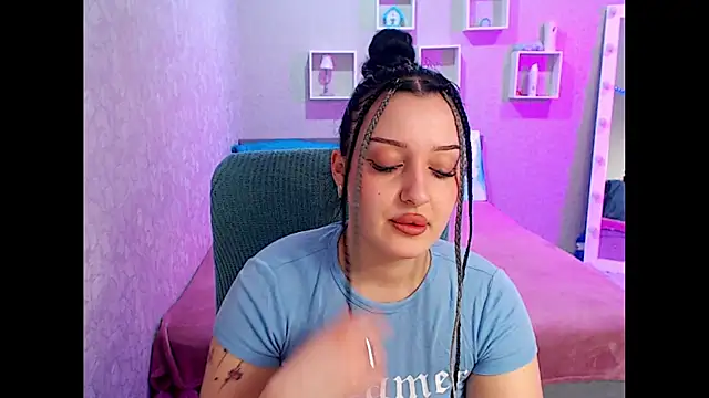 Snapshot of SkarlettMonliss chatting on 24, 4, 2026 SkarlettMonliss online show from 24, 4, 2026
