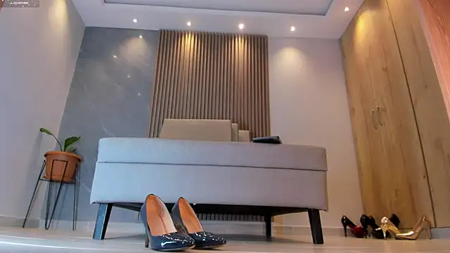 Snapshot of Katherinlevinee1 chatting on 23, 12, 2024 Katherinlevinee1 online show from 23, 12, 2024