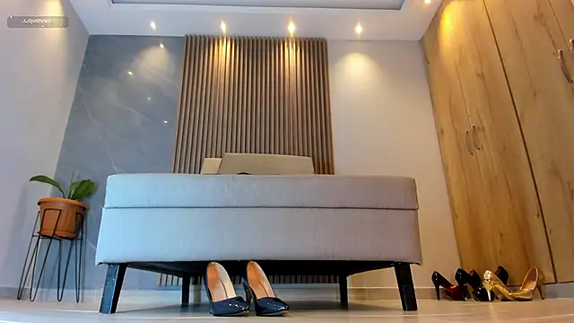 Snapshot of Katherinlevinee1 chatting on 18, 3, 2025 Katherinlevinee1 online show from 18, 3, 2025